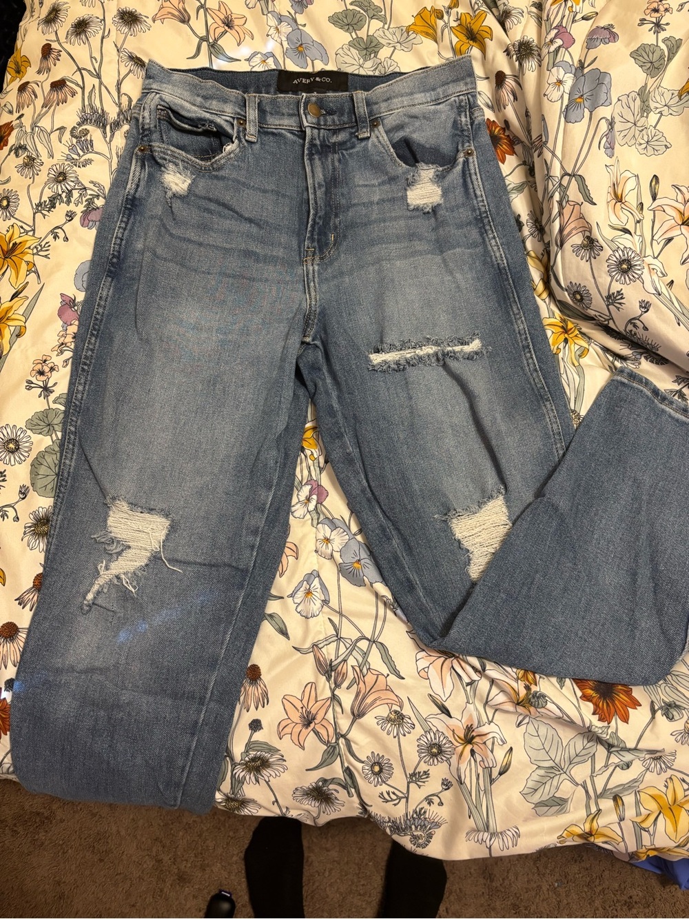 Light Wash Distressed Boyfriend Jeans - Relaxed Fit